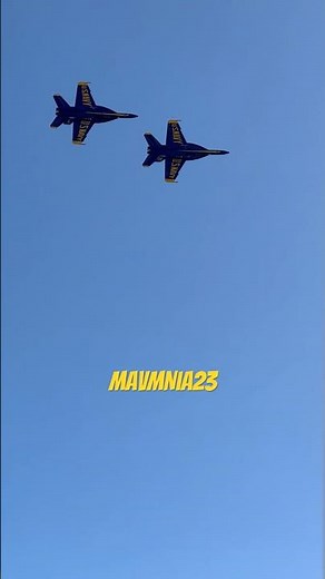F-18 of the Blue Angels over the Beach 2025 #Blueangels #f18 #hornet #flynavy #navy #aviation #jets