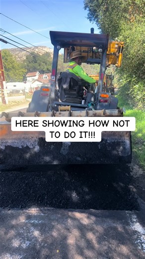 POV: Unique Asphalt Operator Skills Demonstrated