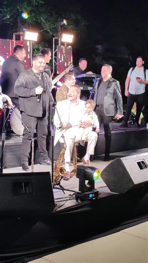 algo de lo vivido ayer con este señor de la música....#viral #regionalmexicano #musicaenvivo #trending