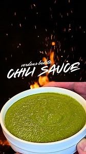annonce Zwilling Danmark Zhoug – grøn chilisauce 🌿🔥 Jeg har været i Paris mange gange, og inden det hele gik op i hat og briller med millioner af turister, kunne man hygge sig i det jødiske kvarter og få serveret nogle af de lækreste falafler hos L’As du Fallafel. Det var her, jeg for første gang blev introduceret til det grønne vidunder, som stod frit fremme på bordene. Der er tale om en chilisauce, som giver mere friskhed og aroma end de chilisaucer, der blot efterlader ens mund i brand. Det
