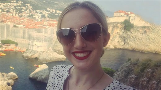 I'm a fitness expert and I tried Kim Kardashian's intense glute workout