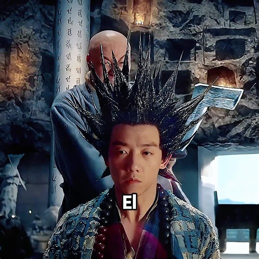 El cabello de este hombre es muy duro,ni siquiera se puede cortar con un cuchillo #movie #tiktok #foryou