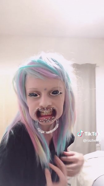 Exploring the Aesthetic of Jazmin Bean's Creepy Cute Style