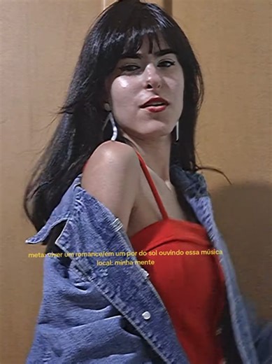 80s Nostalgia: Romantic Moments with Iconic Music