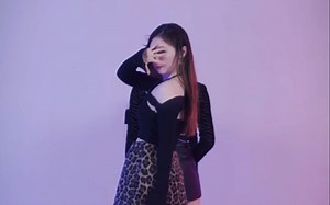 GOT 'Step Back' 全曲舞蹈接力露出！或许是内地最快的cover作品？BoA辫子有几根？孝渊肩上有几颗钻？Wendy身上有多少条链子？来看魔都特嗲