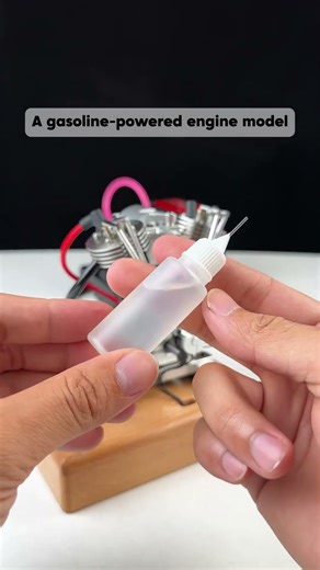 A gasoline-powered engine model #vortrixe #enginemodel #model #v2