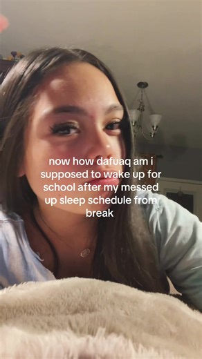 its currently 2 am i have no ounce of tiredness #break #school #sleepschedule #fyp #realatable