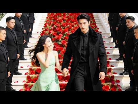 Cewek miskin di paksa nikah paman 50 tahun—CEO selamatkan, lalu cintai dia dengan lembut!