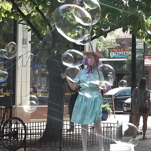 Through street performances, Linda Bubbles is inviting smiles and a chance to self-reflect. | Localish