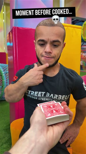 🌀The Secret Behind the Card Fan Trick