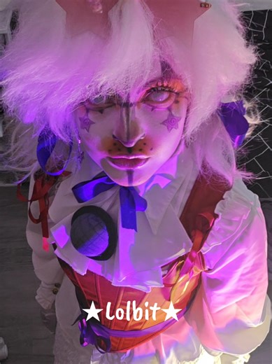 I'm definitely thinking about doing circus baby or elizabeth soon tho#lolbit #lolbitcosplay #lolbitfnaf #fnaf #fnafcosplay