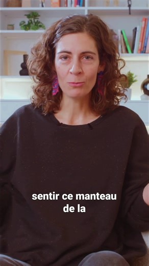 Dans notre dernier programme, Camille nous guide à travers un voyage poétique : au fil de 10 séances, nous sommes invités à explorer toutes les facettes de la nuit, depuis le crépuscule jusqu’à l’aube en passant par les heures les plus sombres. C’est aussi un voyage métaphorique à travers les difficultés que nous pouvons être amenés à traverser dans nos vies ! Et quelle douceur que de l’écouter évoquer ce sujet. Une interview plus longue est disponible sur notre chaîne Youtube. Si ça vous dit, l