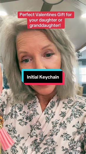 These cute Initial Keychains will make a great Valentines Day gift! #initialkeychain #initialjewelry #backpackaccessories #teengifts @Terreau Kathy