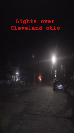 More strange lights over cleveland ohio #cle #beats #cleveland #drive #uap #ufo #beats