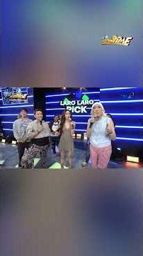 We wish you AMY-rry Christmas! #shorts | It's Showtime