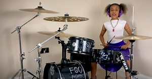 Young Girl Challenges Dave Grohl To Drum-Off, Proceeds To Crush 'Everlong' Cover