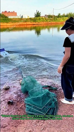 Remote Control Boat Pulls Shrimp Traps to Lake Center