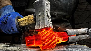 From transmission shaft to Damascus knife: forging a high-carbon steel blade