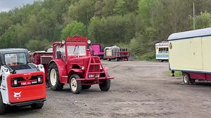 71K views · 673 reactions | Aachen —> Hamburg „Bahnverladung Circus Roncalli“ #bahnverladung #bahn #zug #lohre #verladen #cargo #schindelwagen #hamburg #roncalli #transport #lkw #meinecircuswelt #circus #roncalli #circustheaterroncalli #circusroncalli #cirque #zirkuswagen #historisch #nostalgie #circuswagen #aachen #truck #transporter #zugmaschine | Meine Circus Welt | Facebook