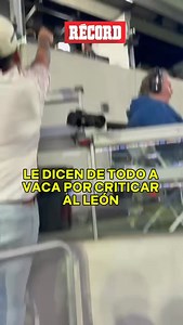 1.5M views · 17K reactions | Aficionado encaró a Andrés Vaca en el partido de México vs Panamá. | RÉCORD México | Facebook