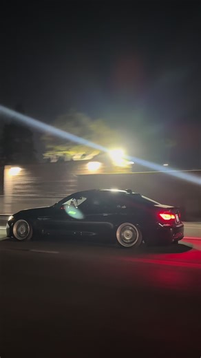 myles (@twinboners)’s videos with Self Control - Frank Ocean