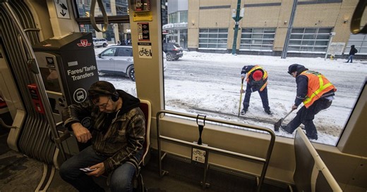 Toronto snowstorm: Snowfall breaks local record as OPP report 400 collisions, service calls