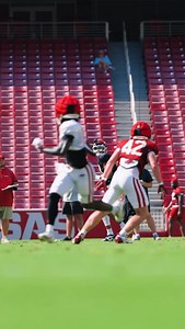 Tip drill 🫨 | Arkansas Razorback Football
