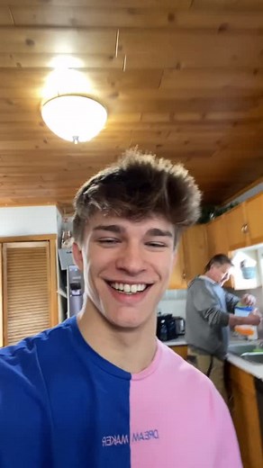 Talented Singer Surprises Boyfriend with Amazing Cover Song