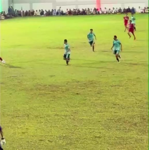 Unpredictable Football: Pace, Power, and Vision