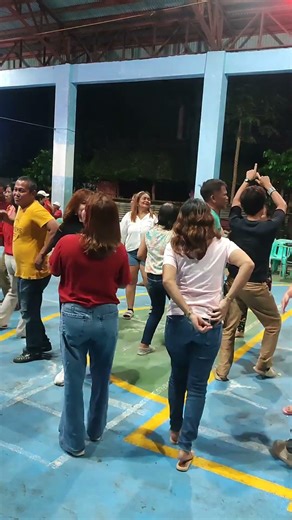 energetic ang dancerang oragon sige ikimbot mo pa!