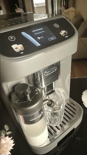 #Delonghi Magnifica Plus: Latte Macchiato Recipe + milk carafe cleaning