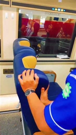 The RANGGAJATI train seats can be turned back I MARGONO ELECTRONIC