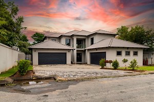 6 Bedroom House for sale in WestLake Country & Safari Estate - Hartbeespoort - Property24