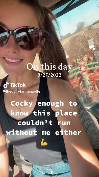 10/10 recommend teaming up with your BFF forever 😏#onthisday #farmtok #farmwife #farmteam #familyfarm #fyp #harvest