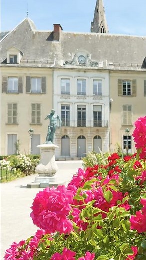 Visit Grenoble: France’s Alpine City You Need to See 🇫🇷