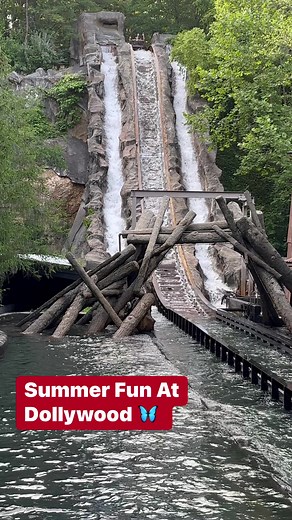 5.2K views · 79 reactions | Water Log Ride Fun At Dollywood 曆 #dollywood #dollywoodthemepark #dollywood2023 #waterrides #thrillrides #amusementparks #ThemePark #fun | The Smoky Mountain Life | Facebook