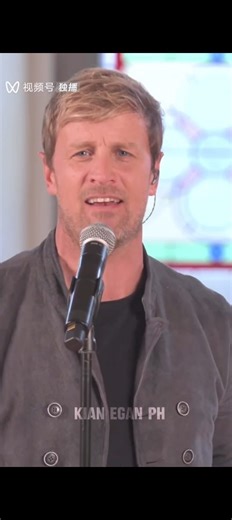 Back in 2022, Westlife and the Backstreet Boys came together for the WeChat virtual concert and gave us one of the most memorable crossovers in boyband history—I Want It That Way & My Love. Since today marks the release date of “I Want It That Way”, we thought it was the perfect excuse to revisit that performance. What’s your favourite moment from this collab? Clip: 芥子納須彌3 #westlife #westlifeinternational #backstreetboys #bsb #shanefilan #nickybyrne #kianegan #markfeehily #nickcarter #brianlittr