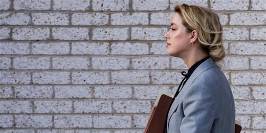 Amber Heard gets booed by Johnny Depp fans as she leaves court