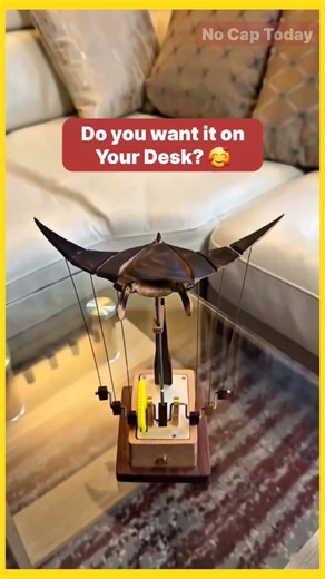 This Wooden Manta Ray Moves Like Magic 🤯 #homegadgets
