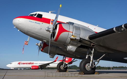 【飞行体验】在2023年乘坐道格拉斯DC-3