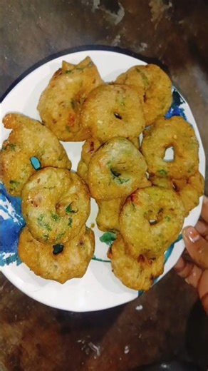 😍 Crispy Medu Vada •• Soft Inside 😋