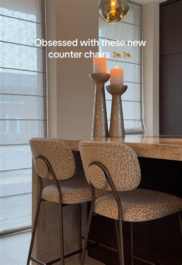Stylish Counter Chair Xenia in Leopard Fabric