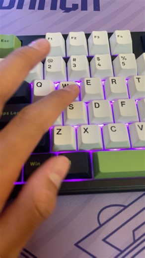 Do NOT BUY This KEYBOARD! ❌ # keyboards #mechanicalkeyboard #keys #thocky #creamy #keyboard #clicky