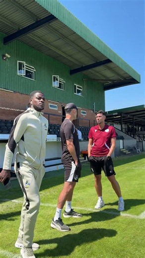 Rovers arrive in Salisbury! 👊