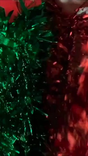 Grab some Dollar Tree square wreath forms....🎁 @sonatahome @celebrateanddecorate #DIY #Christmas #DollarTree #DollarTreeDIY #Christmas2023 | Classic Home Design