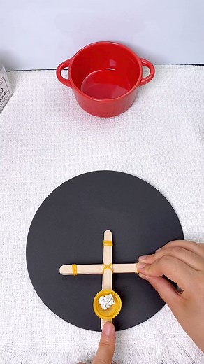 32K views · 137 reactions | Ice Cream Stick Catapult: A Fun DIY Project#DIYCrafts #CatapultCraft #KidsCrafts #CreativeProjects | paper craft | Facebook