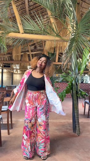 23K views · 1.5K reactions | Hey!!!! CAMARADE EEEEE | Rebecca rbk | Facebook