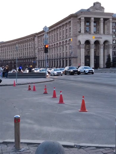 Spring on Khreshchatyk, Kyiv: A Beautiful City Walk