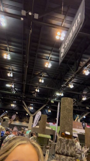 20K views · 312 reactions | Summit 欄 Sydnie Barstool Outdoors | Summit Treestands | Facebook