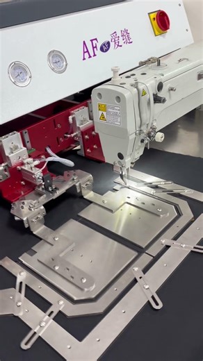 Automatic apron pocket machine #shorts #apron#sewingmachine #auto #industrialsewingmachine #sewing